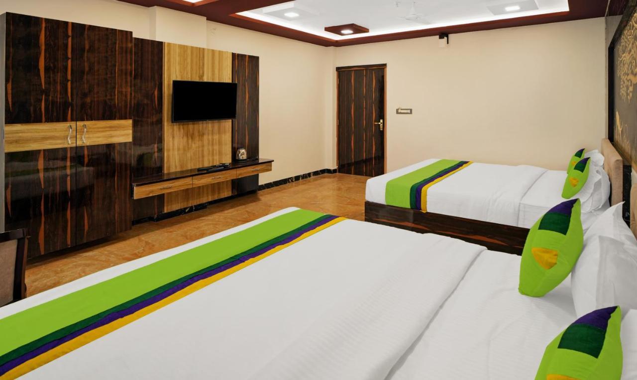 אודייפור Hotel Eagle Inn מראה חיצוני תמונה